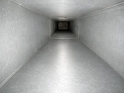 Clean air duct metal after professional cleaning